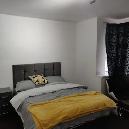 Super 7bed House - Hot Tub - Large Gathering Meets *