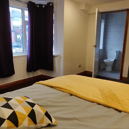 Super 7bed House - Hot Tub - Large Gathering Meets *