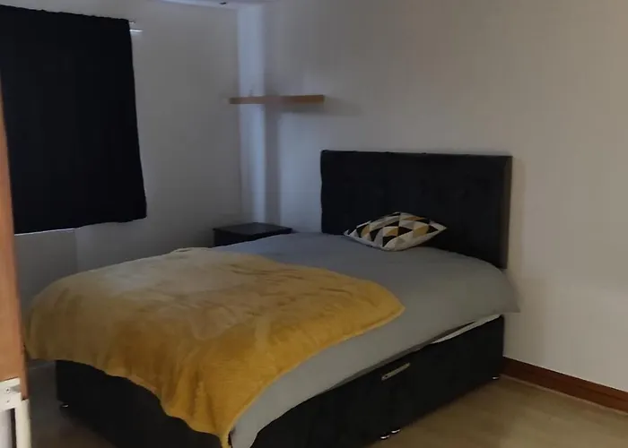 Super 7bed House - Hot Tub - Large Gathering Meets