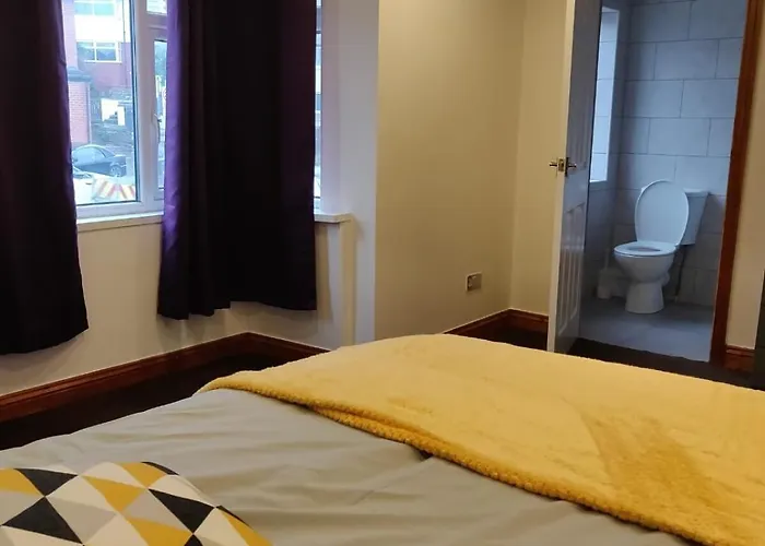 Super 7bed House - Hot Tub - Large Gathering Meets *