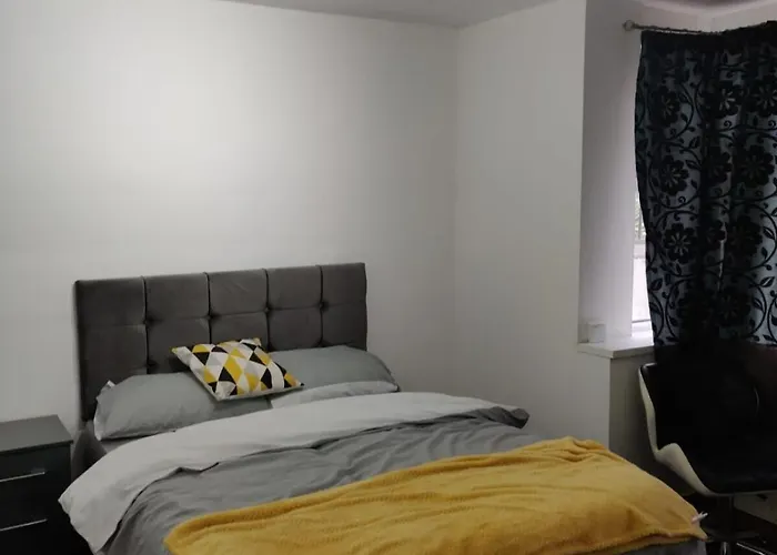 Super 7bed House - Hot Tub - Large Gathering Meets *